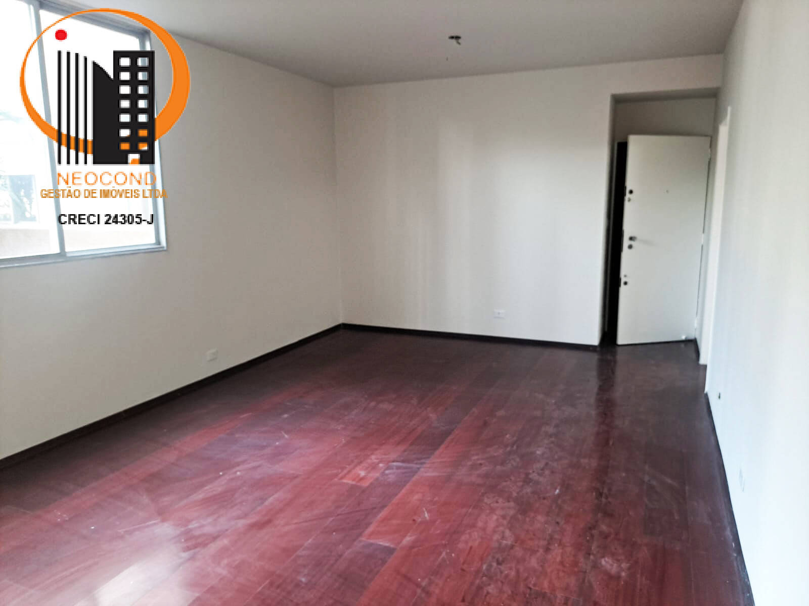 Apartamento para alugar com 3 quartos, 96m² - Foto 2