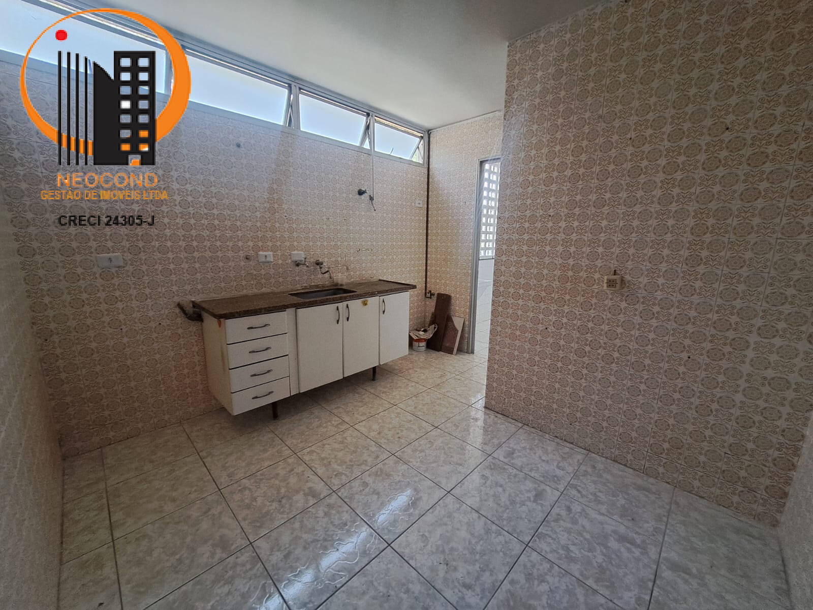 Apartamento para alugar com 3 quartos, 96m² - Foto 3