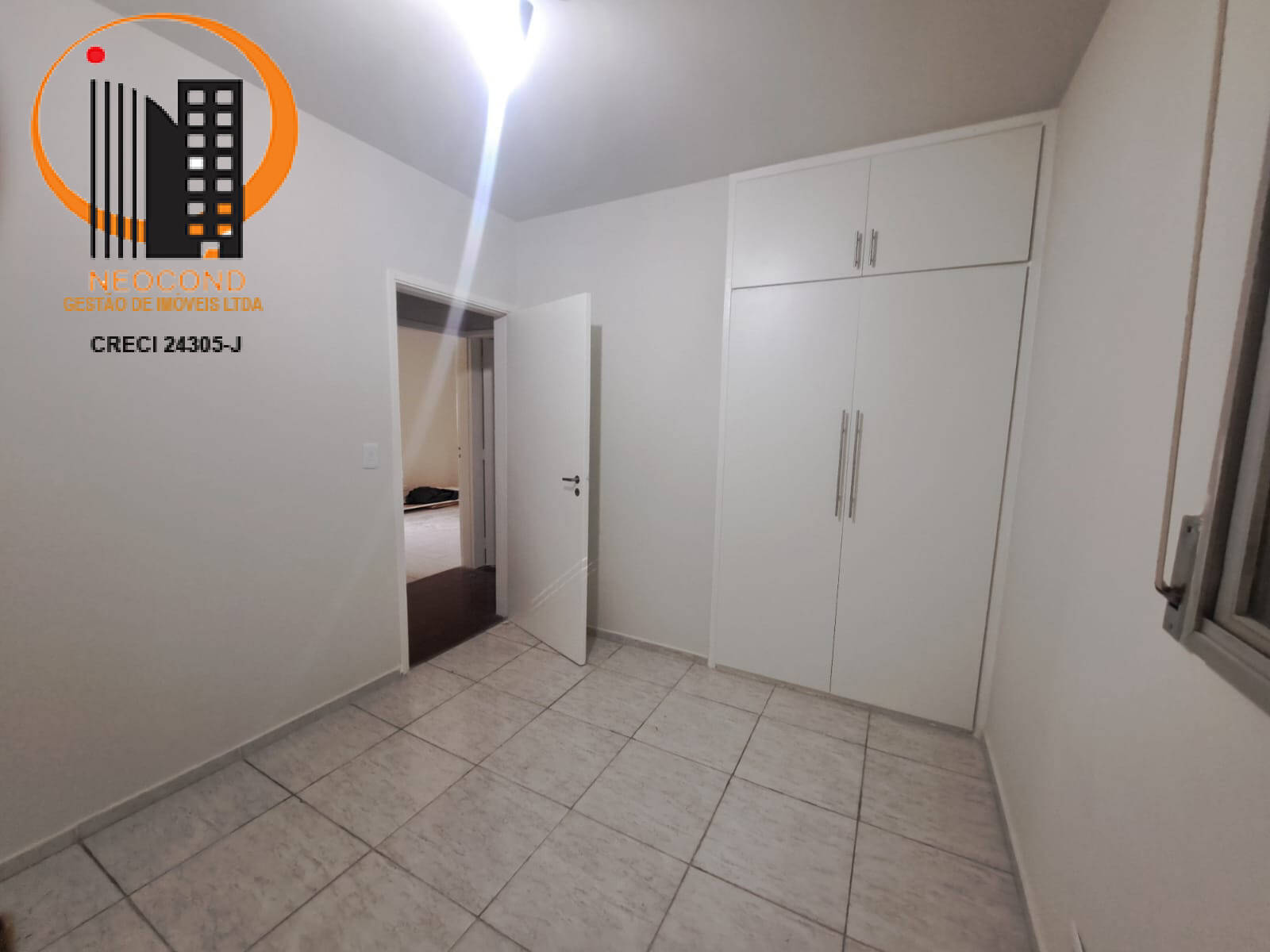 Apartamento para alugar com 3 quartos, 96m² - Foto 17