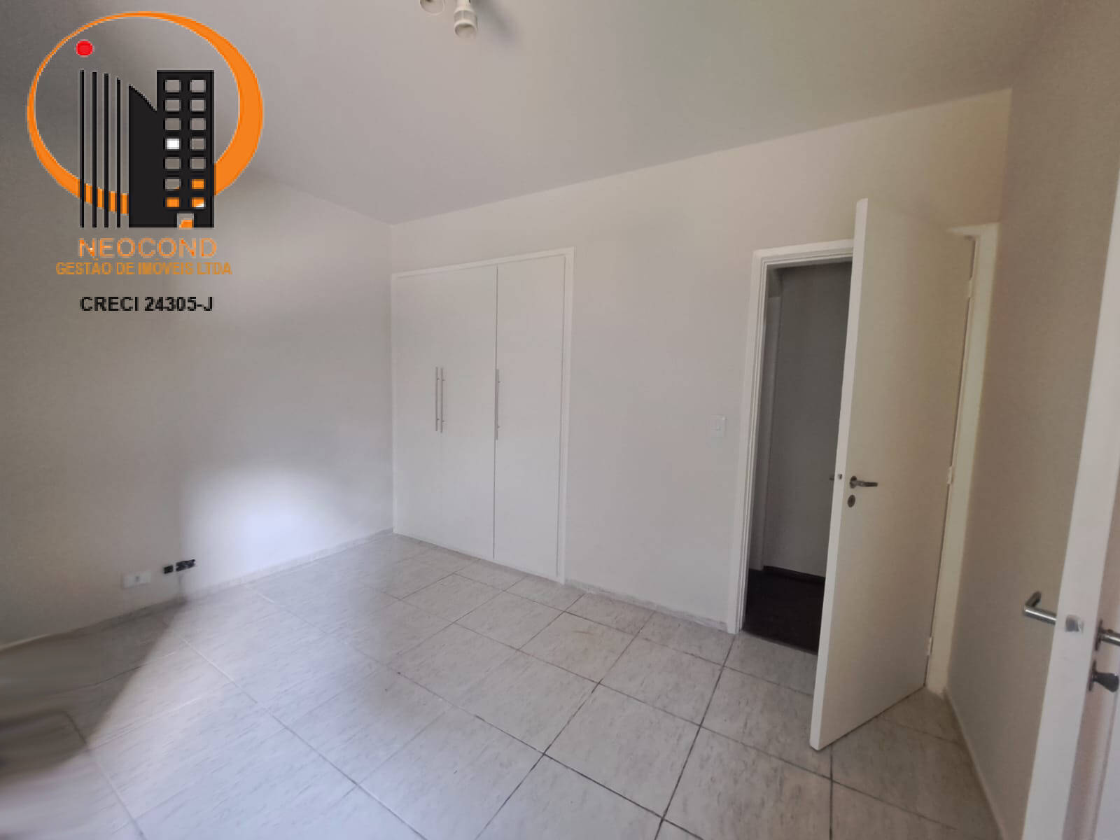 Apartamento para alugar com 3 quartos, 96m² - Foto 15