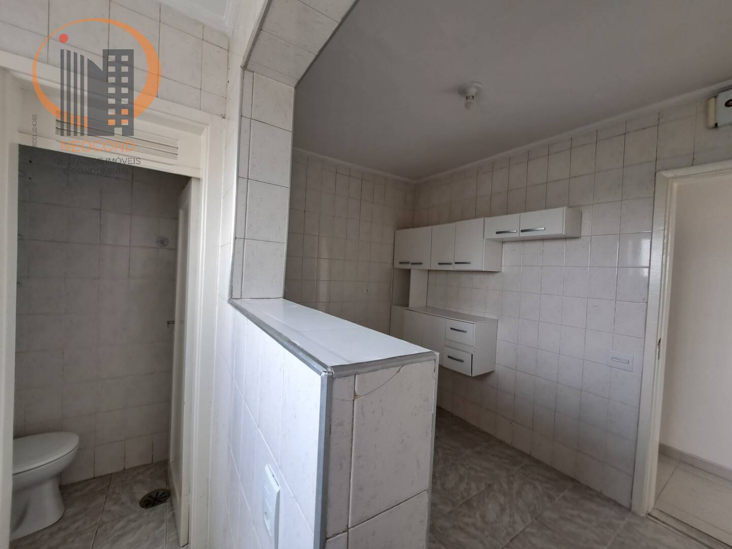 Apartamento para alugar com 2 quartos, 70m² - Foto 11