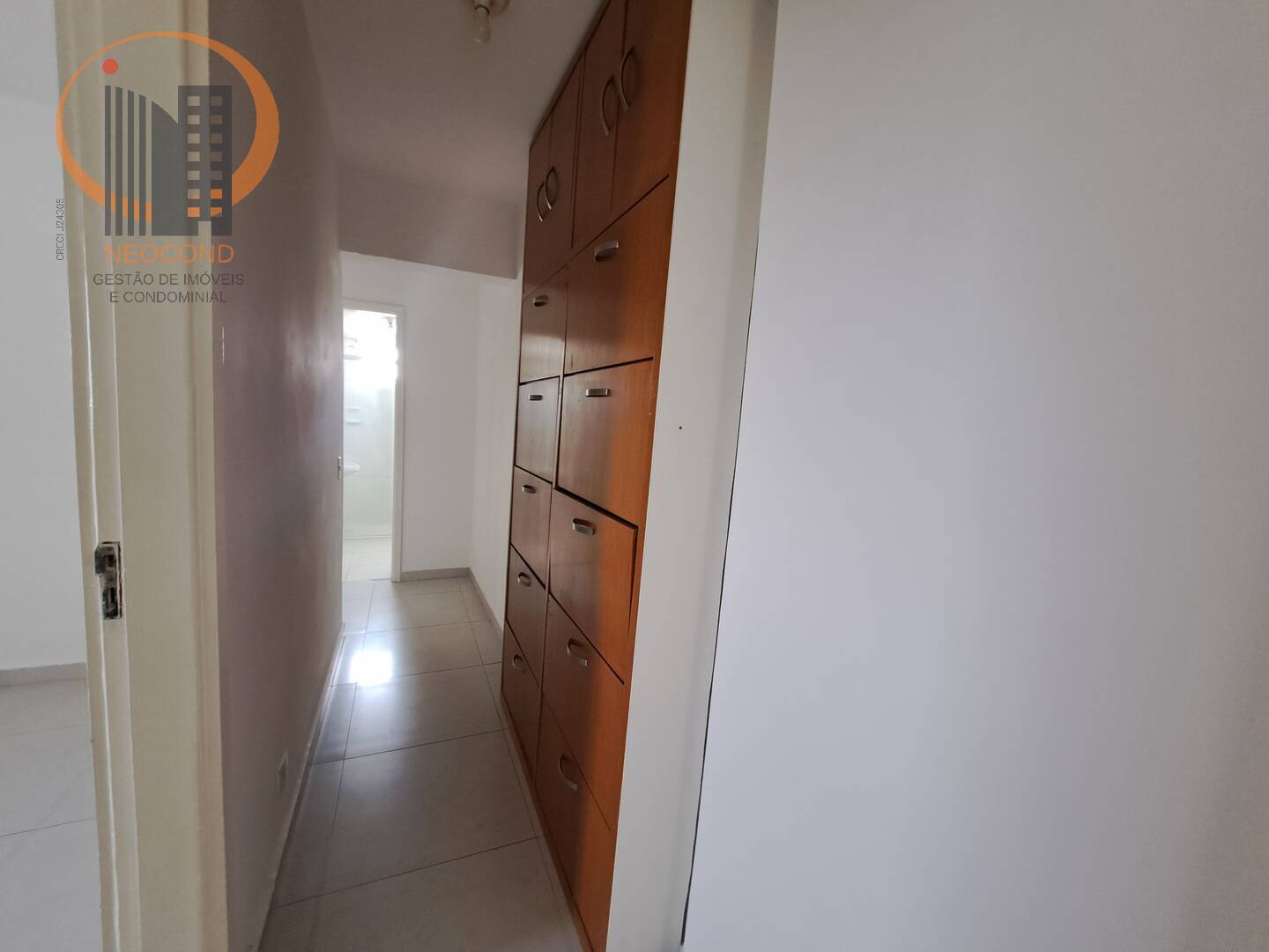 Apartamento para alugar com 2 quartos, 70m² - Foto 13