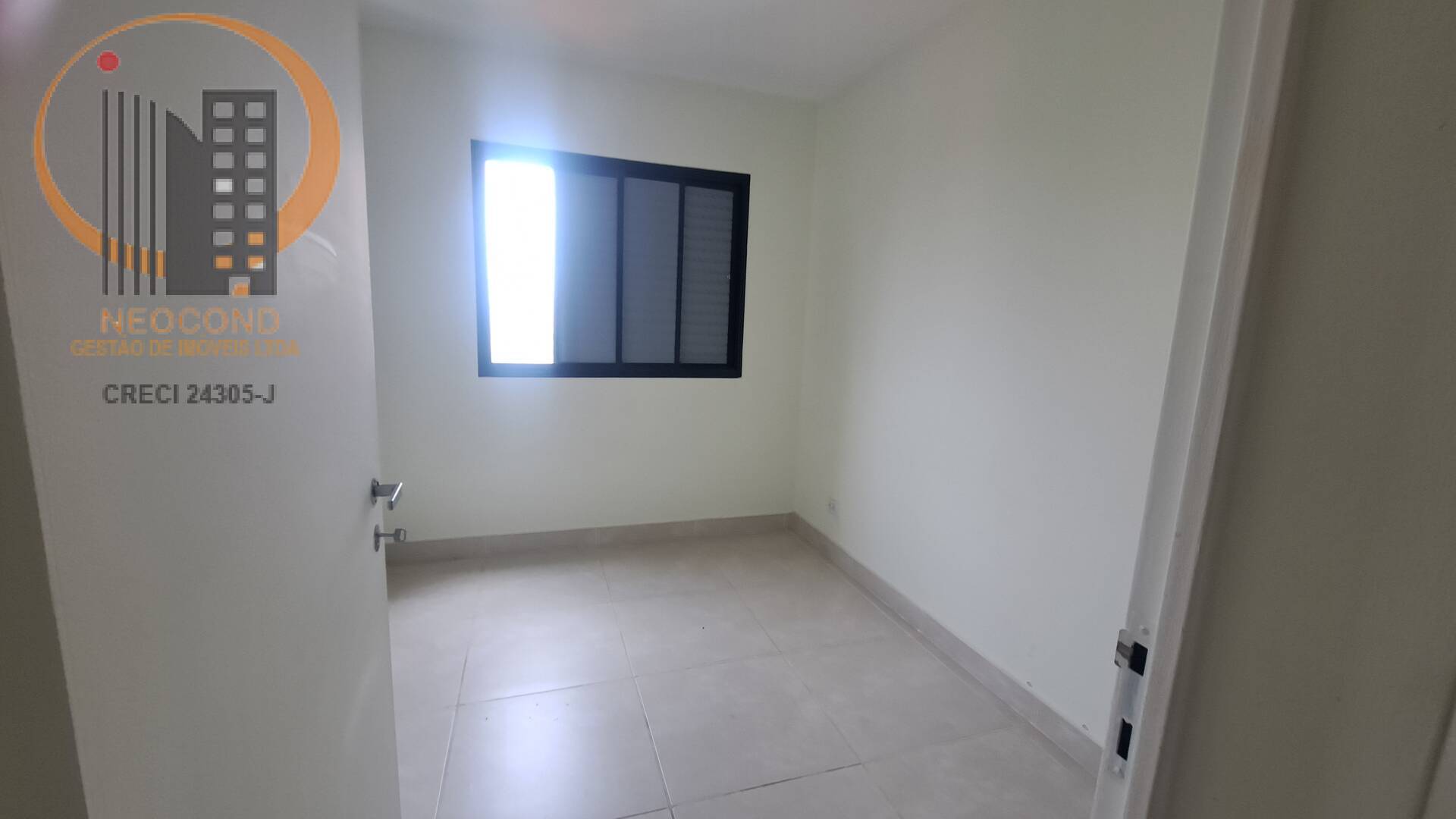 Apartamento à venda com 3 quartos, 90m² - Foto 18