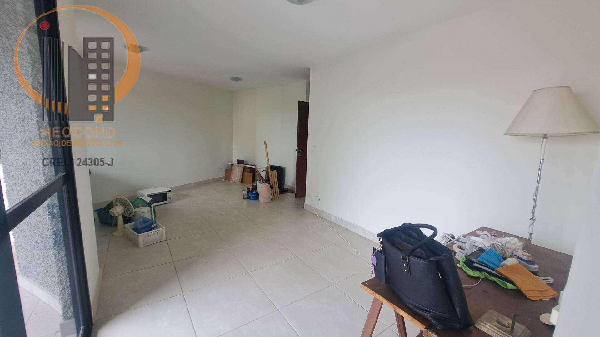 Apartamento à venda com 3 quartos, 90m² - Foto 2